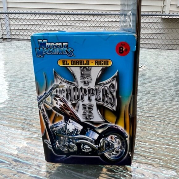 NIB West Coast Choppers Jesse James El Diablo Rigid Red Die Cast 1:18 Scale - Picture 4 of 7